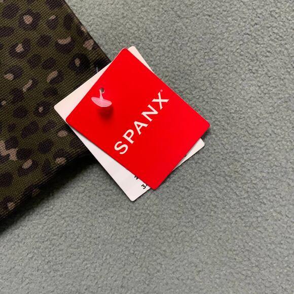 SPANX Leopard Look at Me Now Leggings Activewear Loungewear‎ Small FL3515 $68 - Picture 5 of 7